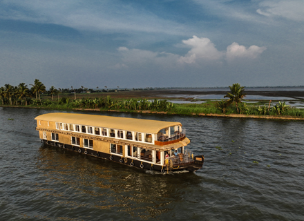 houseboat service contact number